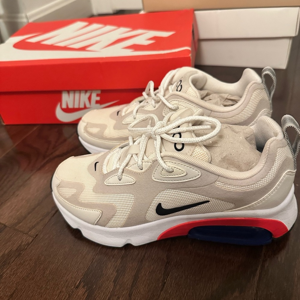 Nike Air Max 200